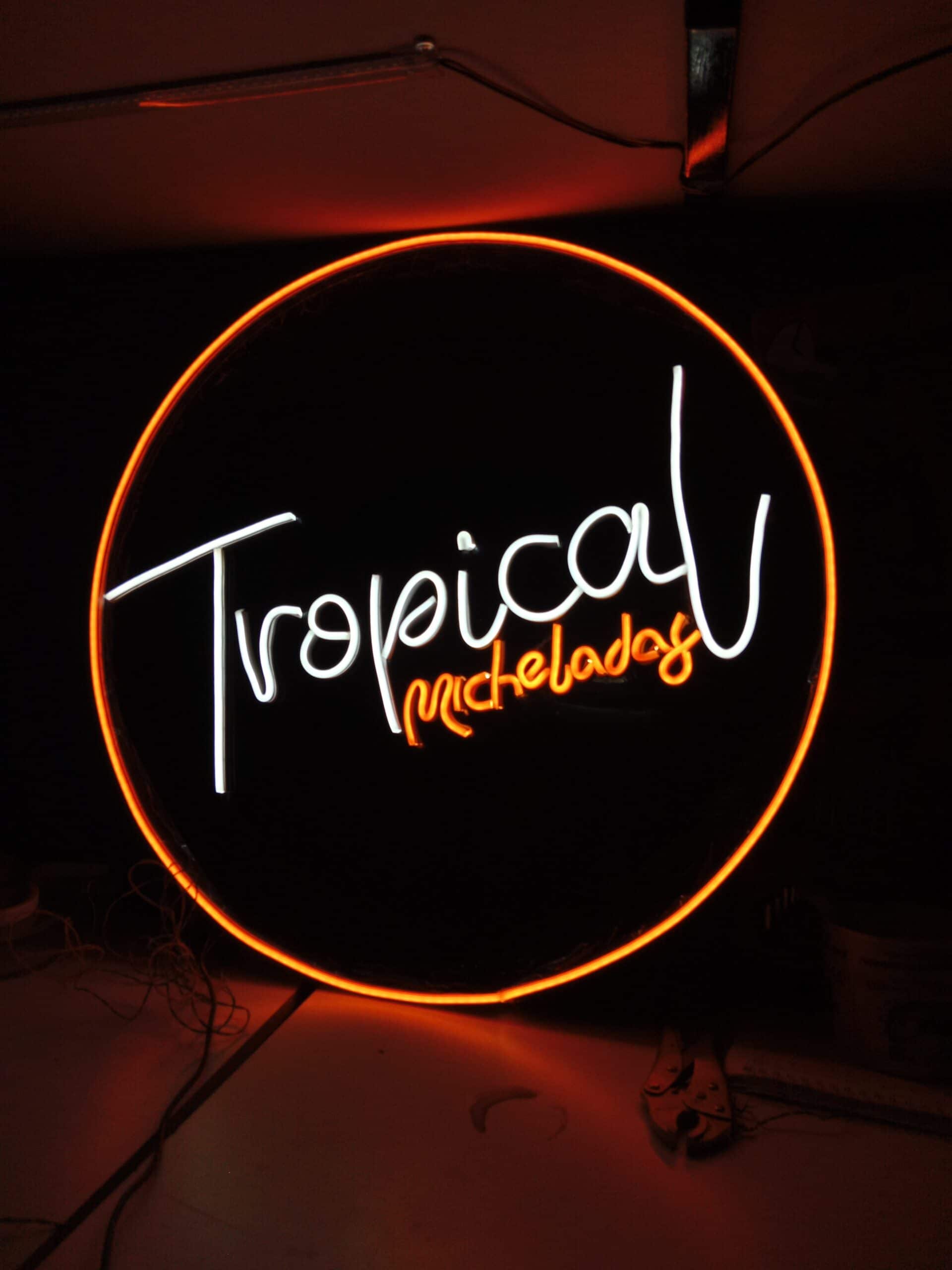 Avisos en neon