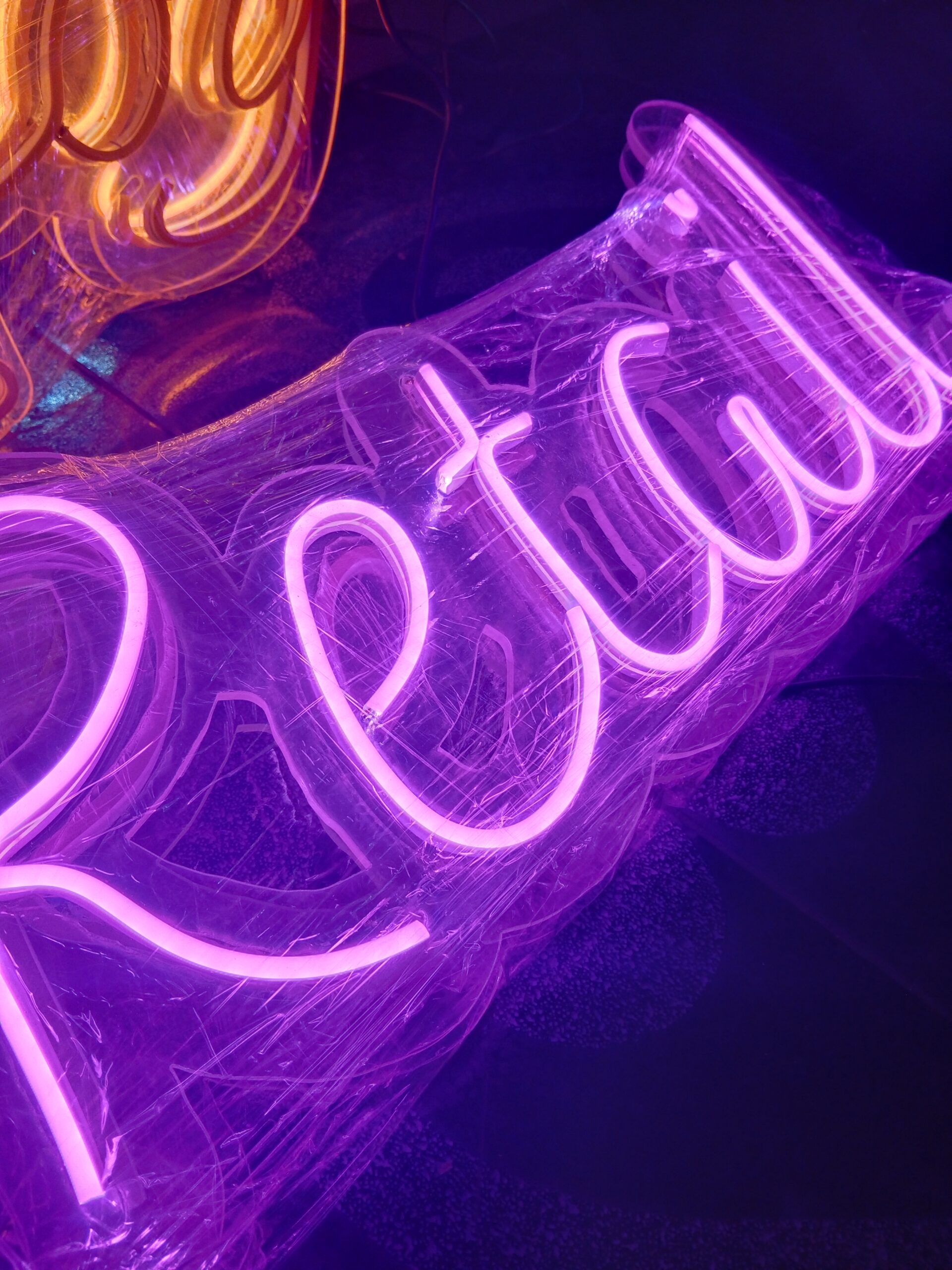 Avisos en neon