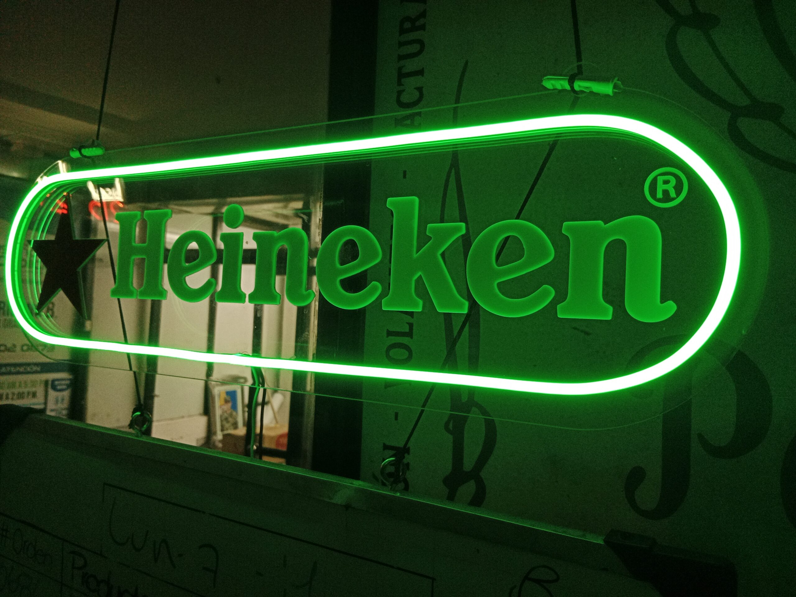 Avisos en neon