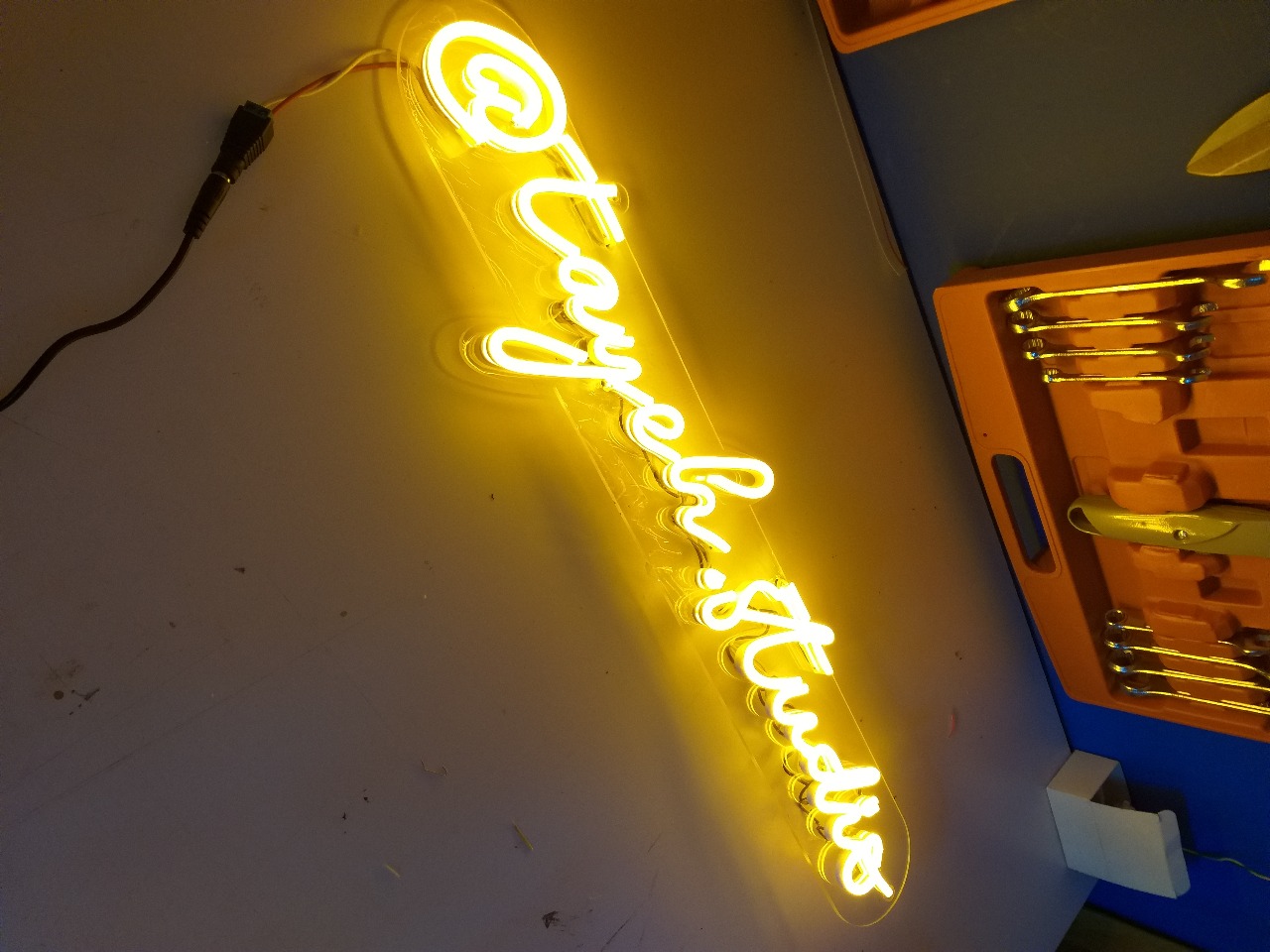 Avisos en neon