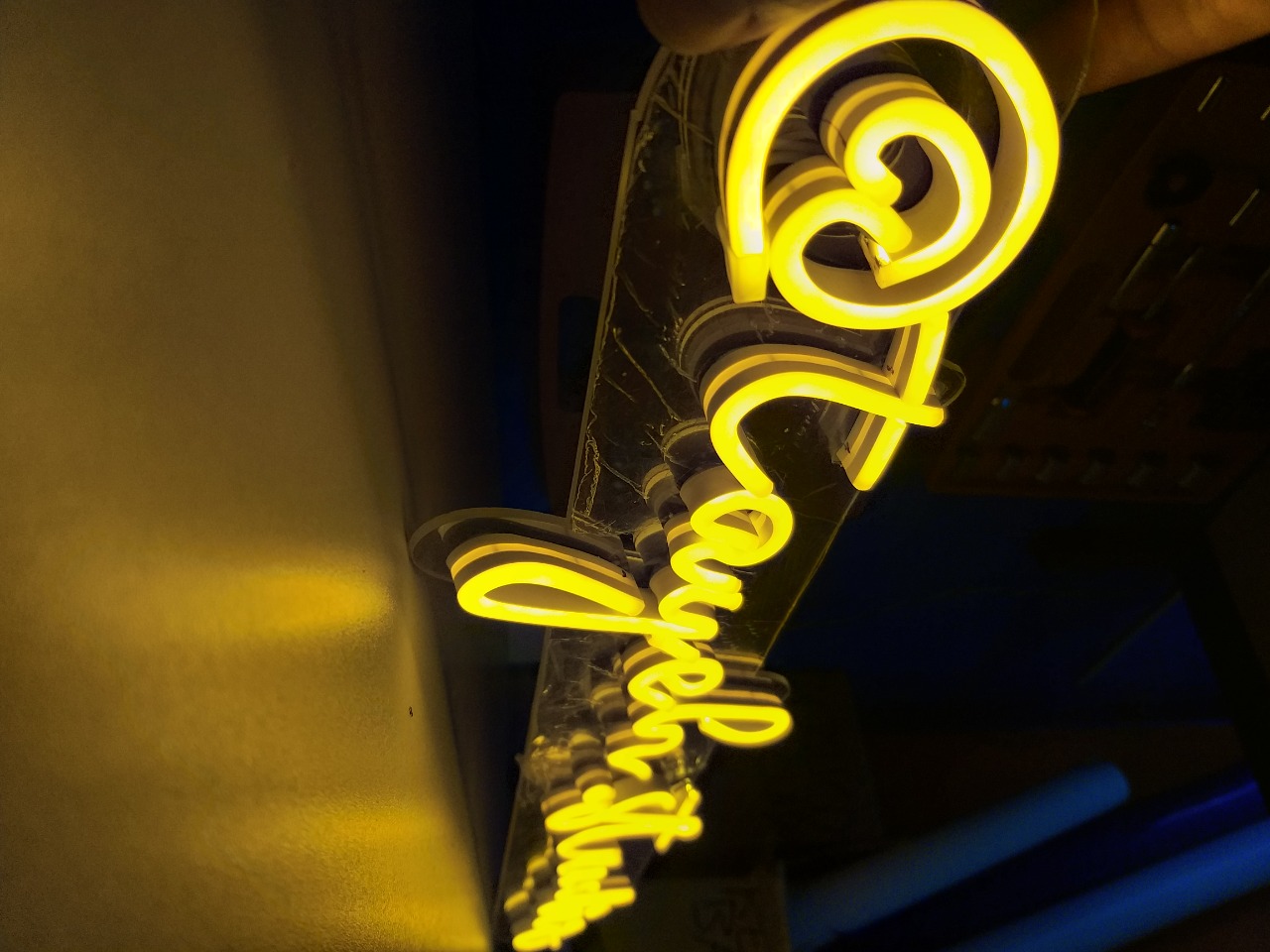 Avisos en neon