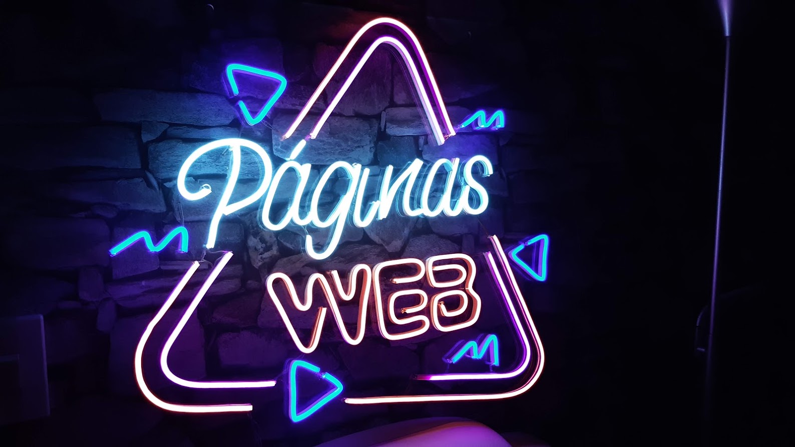 avisos en neon